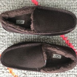 New Men’s Ugg Suede Slippers - Brown